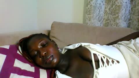 melanie_bae1 online show from June 11, 3:47 am