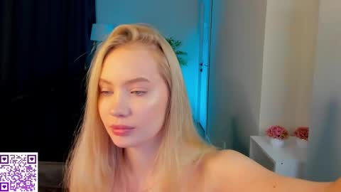 Melanie online show from September 15, 1:03 am