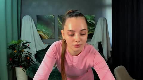 Snapshot of melaniealves chatting on October 9, 6:39 am MelanieAlves online show from October 9, 6:39 am