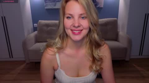 Melanie Bennett online show from May 24, 7:07 am