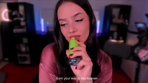 Melanie  online show from February 12, 3:58 pm