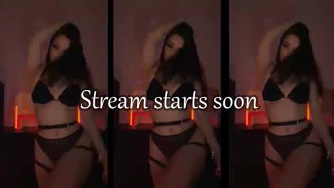 Melanie  online show from January 15, 6:47 pm