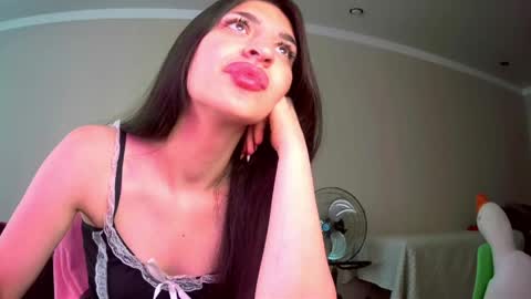 melena_caramel online show from May 19, 3:24 am