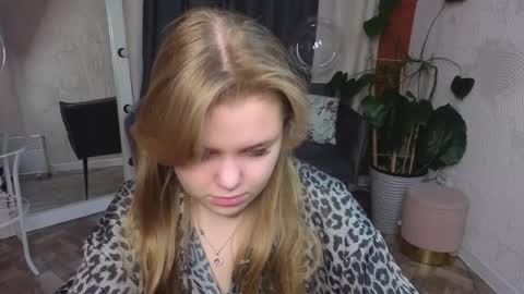 Sophia online show from February 19, 4:56 am