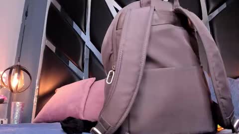 melissa_23_ online show from December 20, 11:36 am