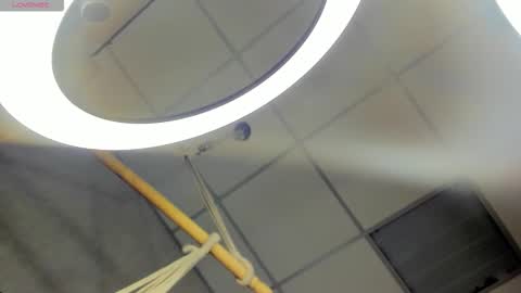 melissa_moooree online show from March 30, 1:05 am