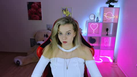 Melissa online show from February 4, 4:50 pm