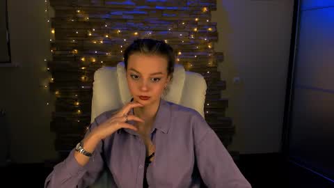 Melissa online show from February 10, 8:21 pm