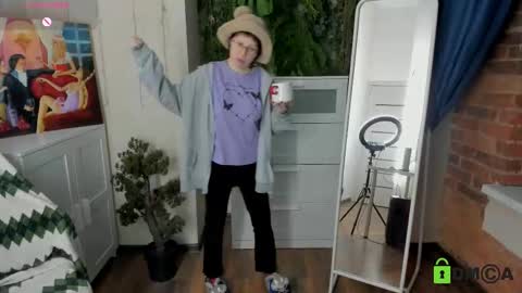 Melissa online show from January 31, 8:40 pm