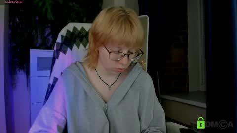 Melissa online show from April 23, 10:34 pm