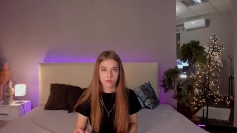 MelissaCrayzy online show from February 13, 7:03 am