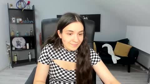 Snapshot of melissawiliam chatting on September 16, 11:18 am melissawiliam online show from September 16, 11:18 am