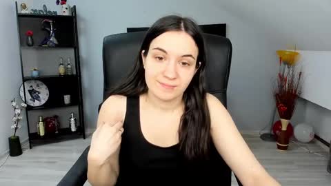 Snapshot of melissawiliam chatting on March 7, 12:12 pm melissawiliam online show from March 7, 12:12 pm