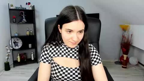 Snapshot of melissawiliam chatting on March 6, 11:58 am melissawiliam online show from March 6, 11:58 am