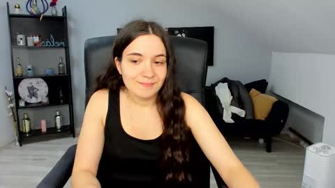 Snapshot of melissawiliam chatting on October 6, 11:16 am melissawiliam online show from October 6, 11:16 am