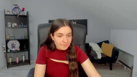Snapshot of melissawiliam chatting on October 16, 11:24 am melissawiliam online show from October 16, 11:24 am