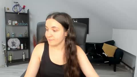 Snapshot of melissawiliam chatting on September 15, 11:07 am melissawiliam online show from September 15, 11:07 am