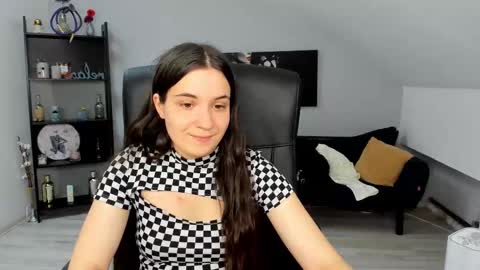 Snapshot of melissawiliam chatting on September 23, 11:19 am melissawiliam online show from September 23, 11:19 am