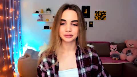 Tessa online show from December 22, 9:20 pm