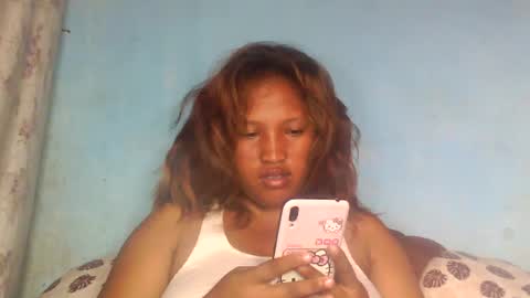 Snapshot of mellissia02 chatting on February 15, 5:41 am mellissa online show from February 15, 5:41 am