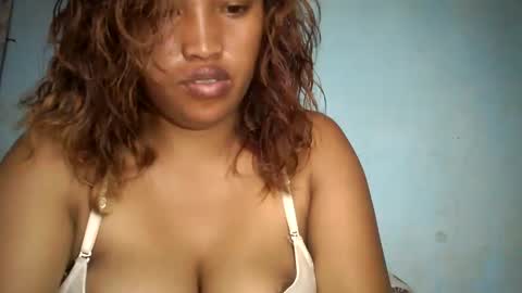 Snapshot of mellissia02 chatting on March 3, 3:49 am mellissa online show from March 3, 3:49 am