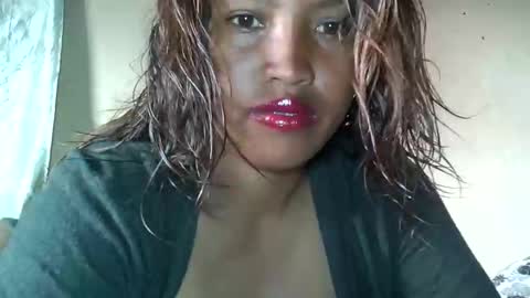 Snapshot of mellissia02 chatting on October 3, 5:01 am mellissa online show from October 3, 5:01 am