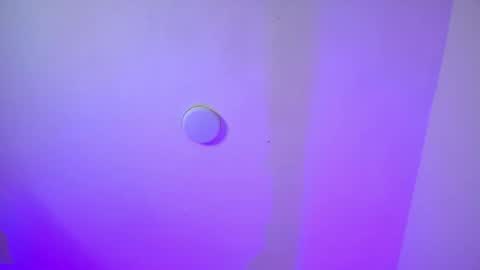    online show from March 23, 11:43 pm