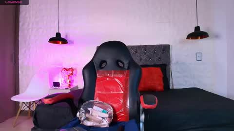 melody online show from April 6, 5:47 pm