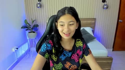 Snapshot of melody_flowers chatting on January 7, 12:09 pm Melody online show from January 7, 12:09 pm