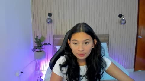 Snapshot of melody_flowers chatting on January 28, 12:22 pm Melody online show from January 28, 12:22 pm