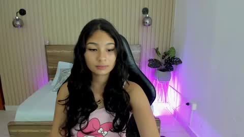 Snapshot of melody_flowers chatting on March 3, 12:20 pm Melody online show from March 3, 12:20 pm