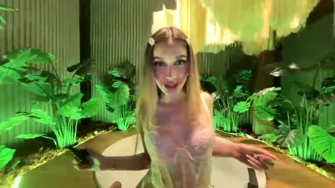melody_soft online show from May 29, 3:48 am
