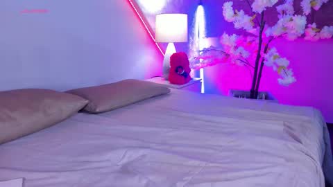 Melody or Val  online show from February 17, 11:59 pm