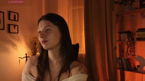 melody  online show from December 12, 2:44 pm