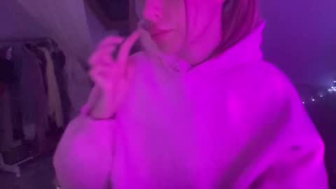 Melodie Sweet online show from February 15, 7:35 pm