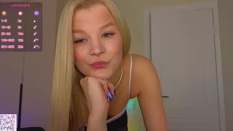 Jenn online show from February 18, 2:54 am