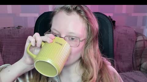 meowcr online show from December 20, 8:18 am