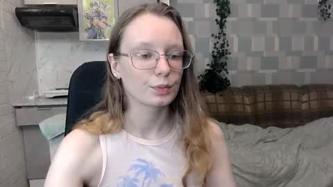 Snapshot of meowcr chatting on September 10, 7:47 pm meowcr online show from September 10, 7:47 pm