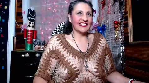 Snapshot of merlyna_goldens chatting on December 29, 3:11 am My next birthday is December 11th. online show from December 29, 3:11 am