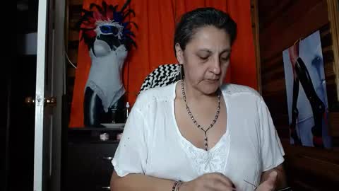 Snapshot of merlyna_goldens chatting on February 2, 2:59 am My next birthday is December 11th. online show from February 2, 2:59 am