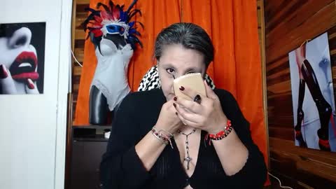 Snapshot of merlyna_goldens chatting on January 31, 2:58 am My next birthday is December 11th. online show from January 31, 2:58 am