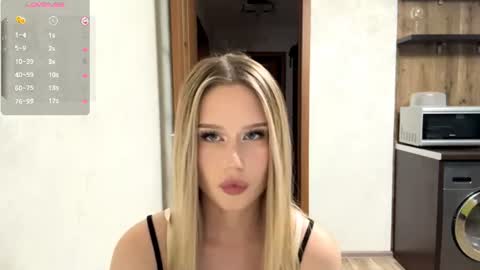 Stefani online show from July 9, 1:35 pm