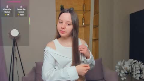 Lollita online show from October 17, 10:40 am