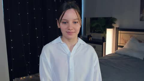 Lollita online show from March 2, 8:05 am