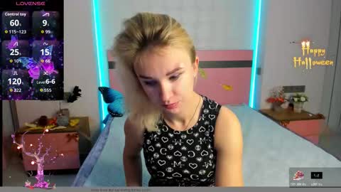 merymidnight online show from November 3, 6:28 am