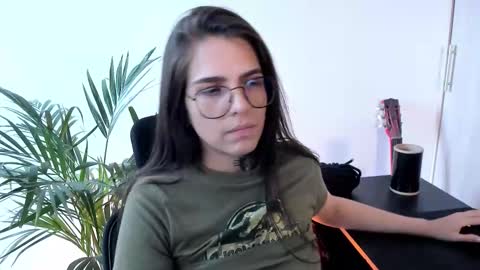 Meurif online show from November 14, 7:14 pm