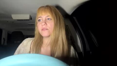 mezzy69 online show from December 22, 9:45 am