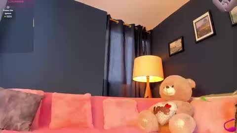 Snapshot of mhia_sweet chatting on September 11, 7:25 pm Mhia  online show from September 11, 7:25 pm