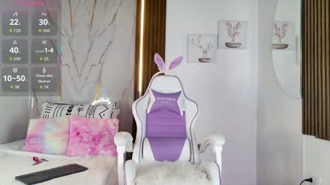 Mia Blonde online show from December 2, 7:16 pm