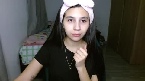 Snapshot of mia__lopez_ chatting on September 23, 5:38 am Mia online show from September 23, 5:38 am